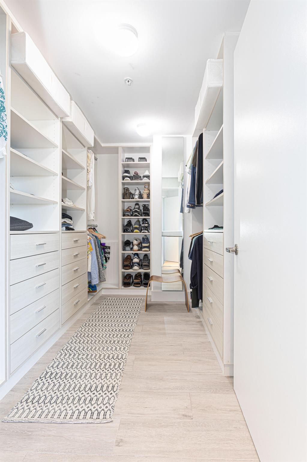 MARINA PALMS RESIDENCES N - Residential