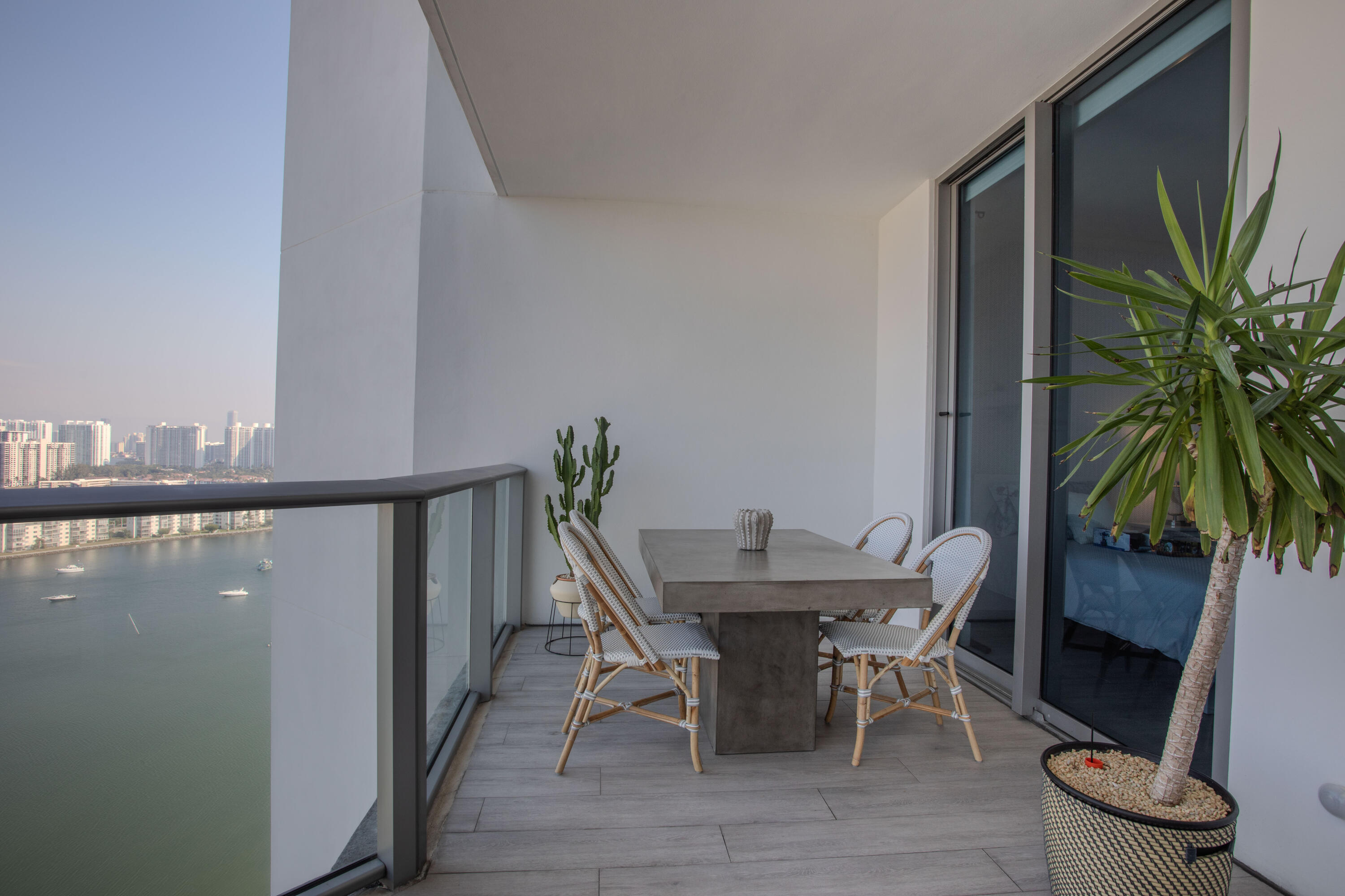 MARINA PALMS RESIDENCES N - Residential