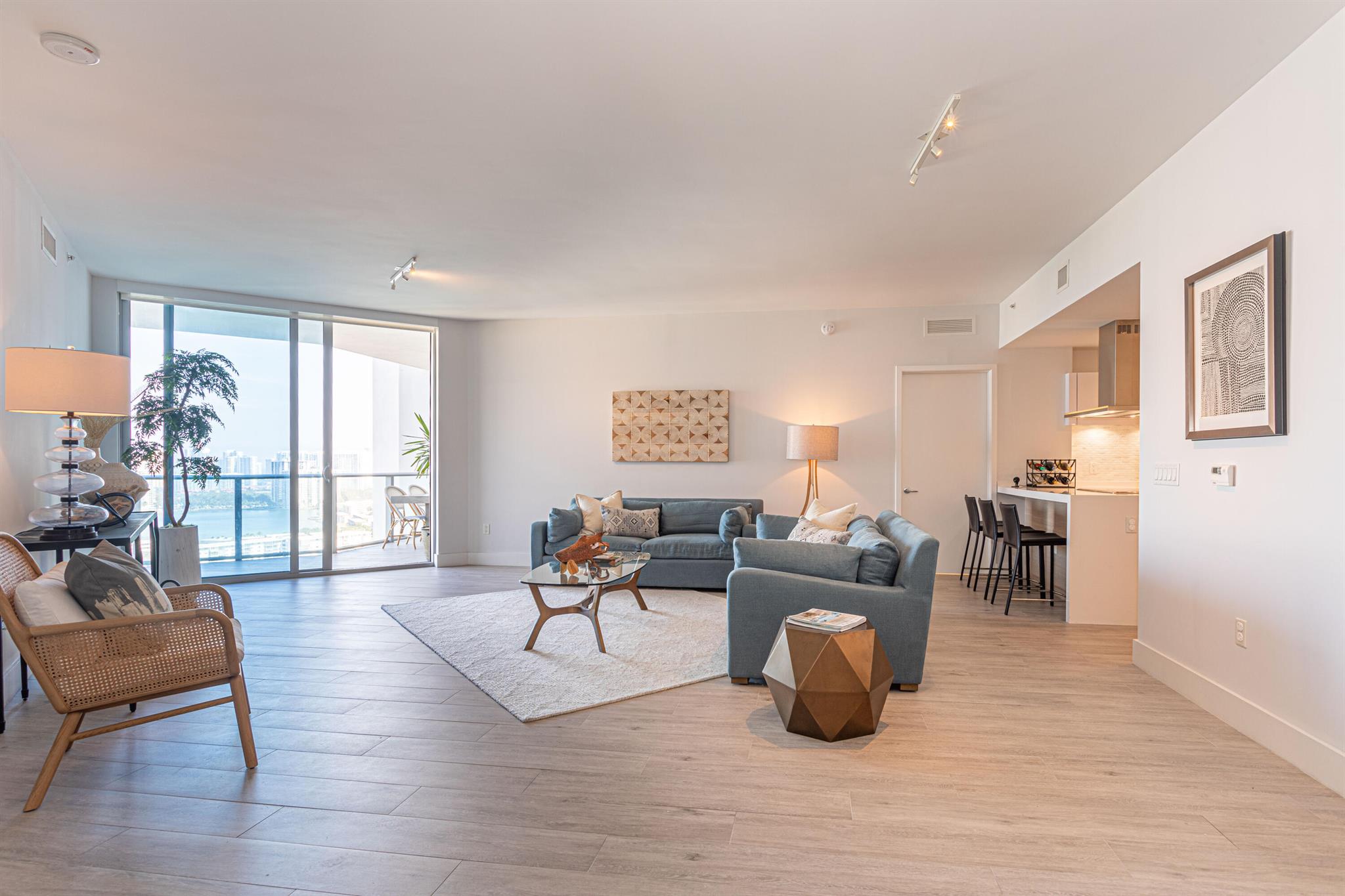 MARINA PALMS RESIDENCES N - Residential