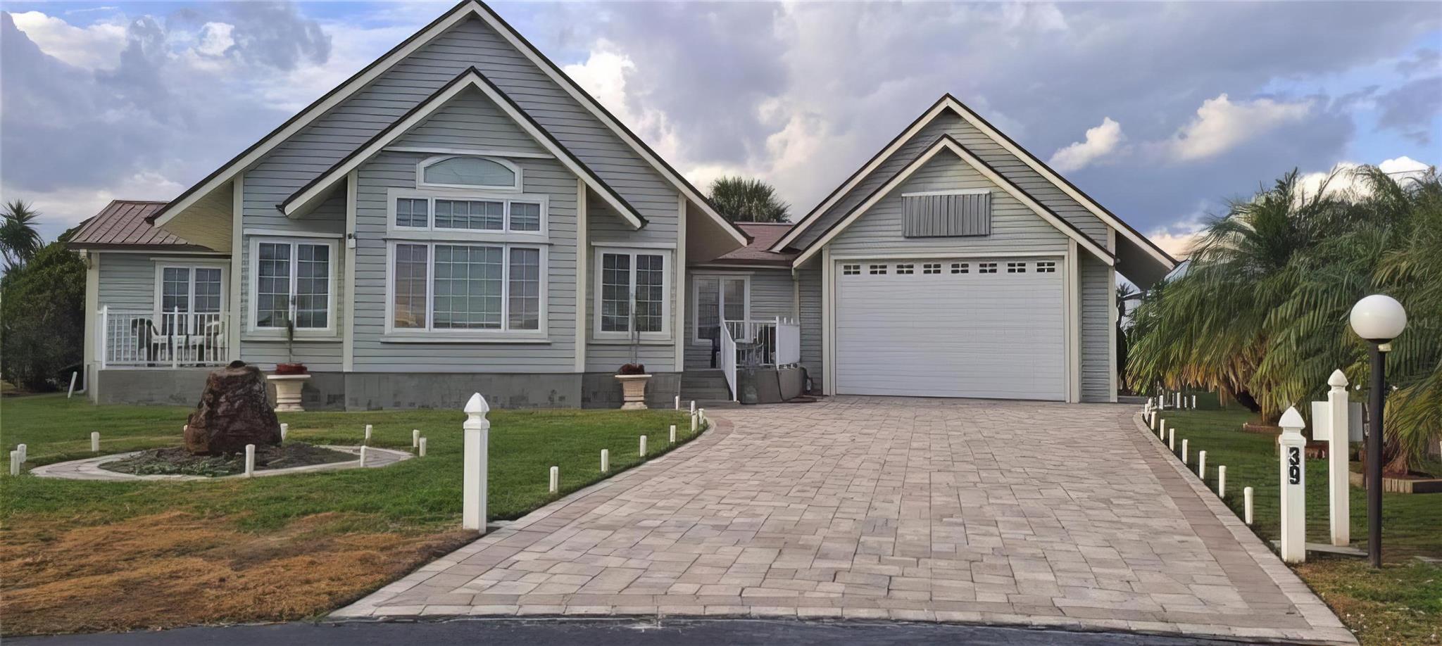 Oasis Village - Residential