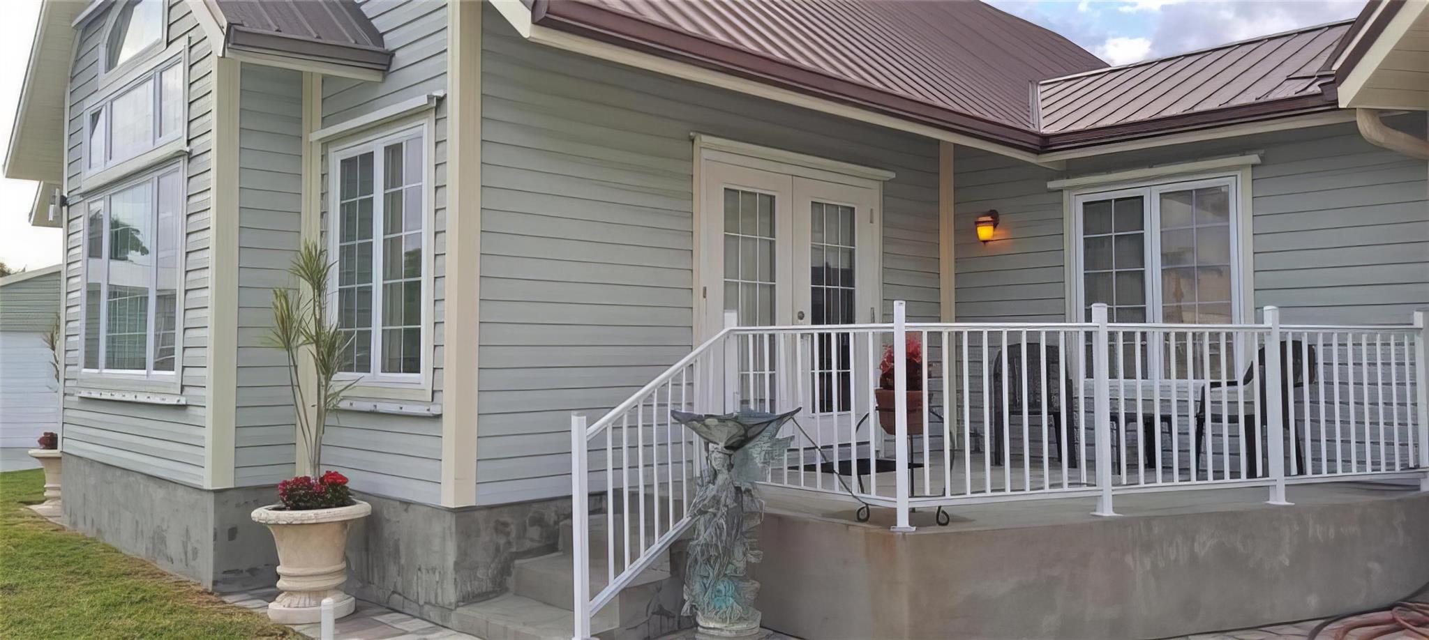 Oasis Village - Residential