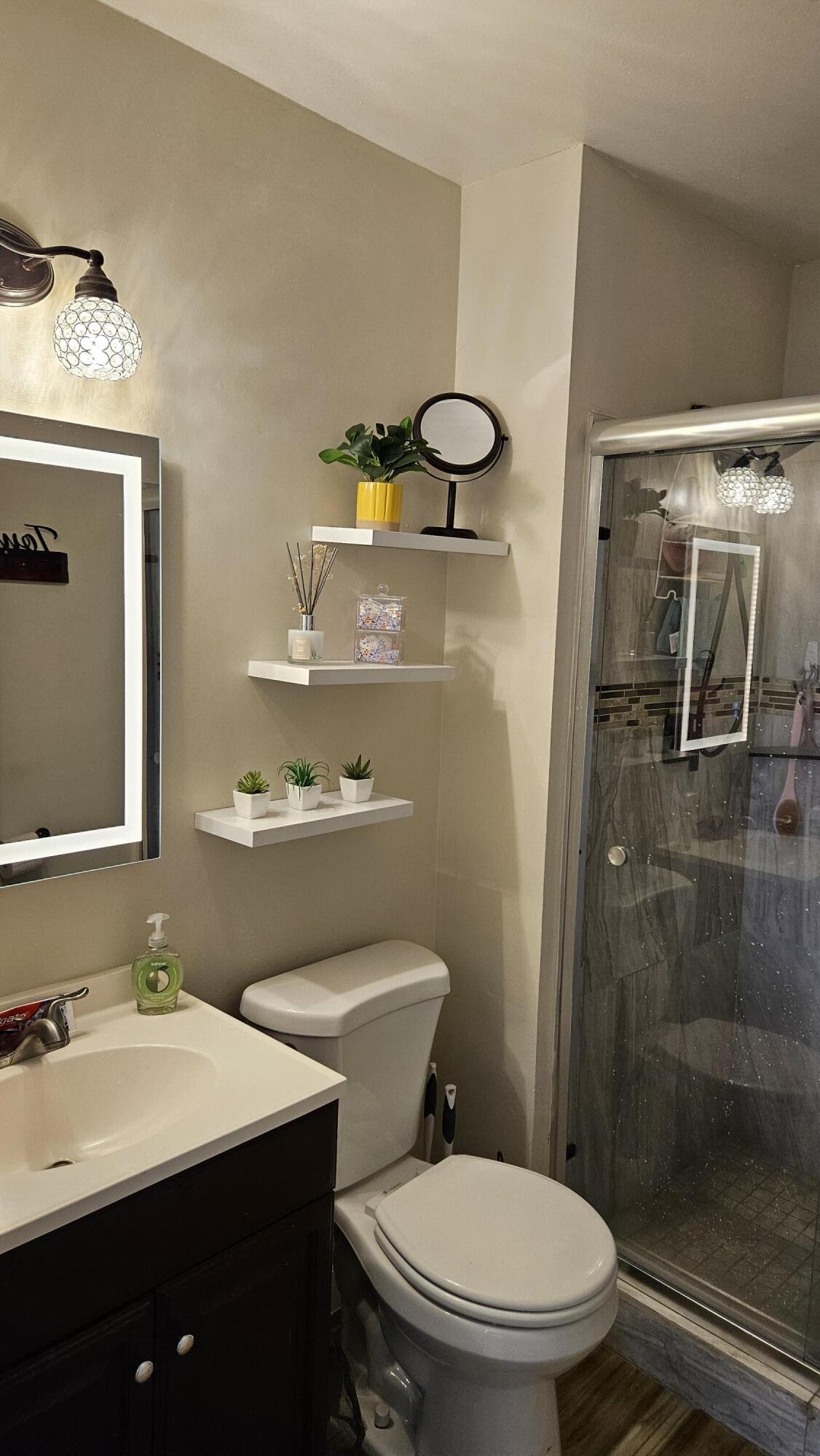 COUNTERPOINT ESTATES 11 - Residential