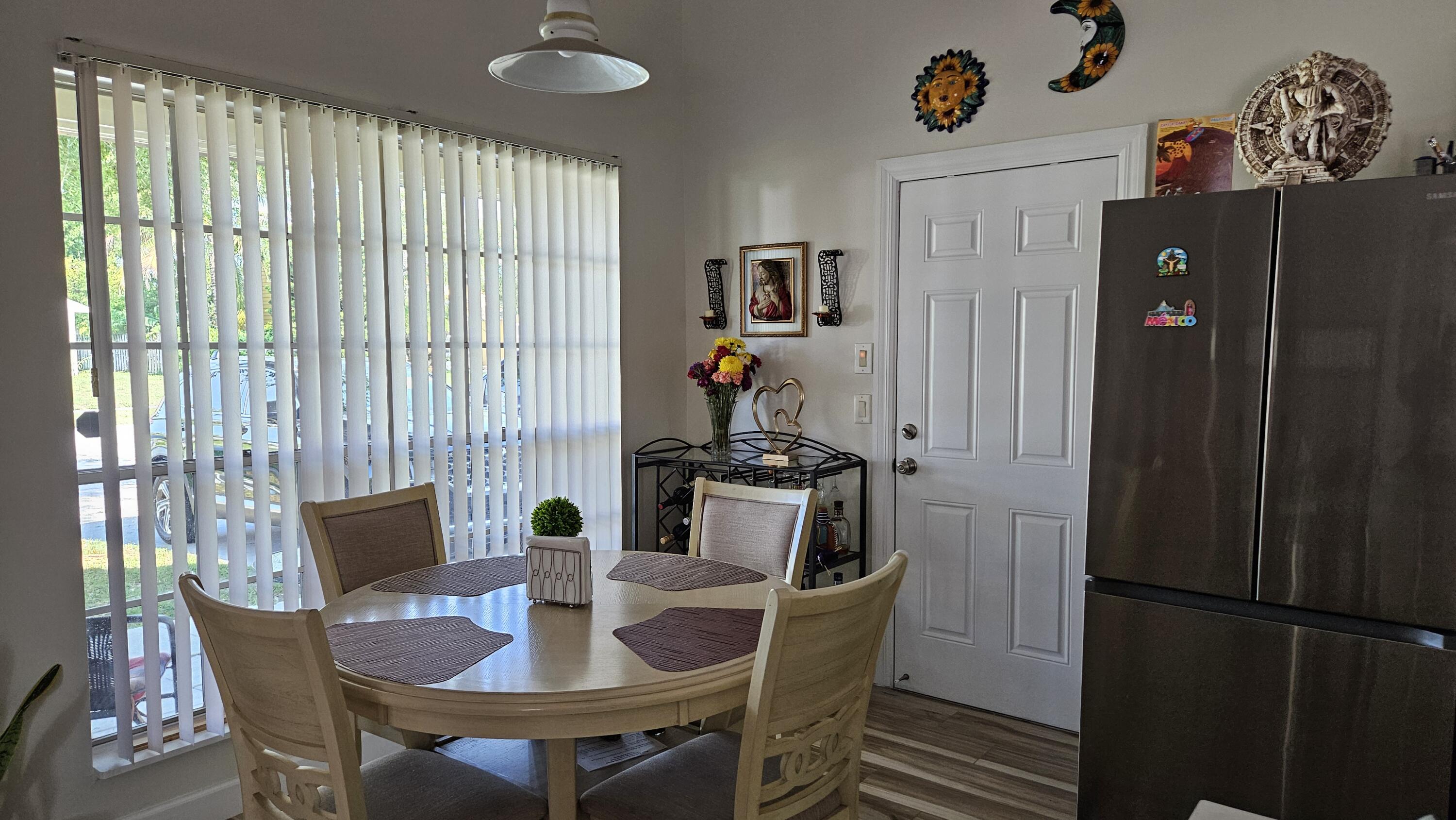 COUNTERPOINT ESTATES 11 - Residential