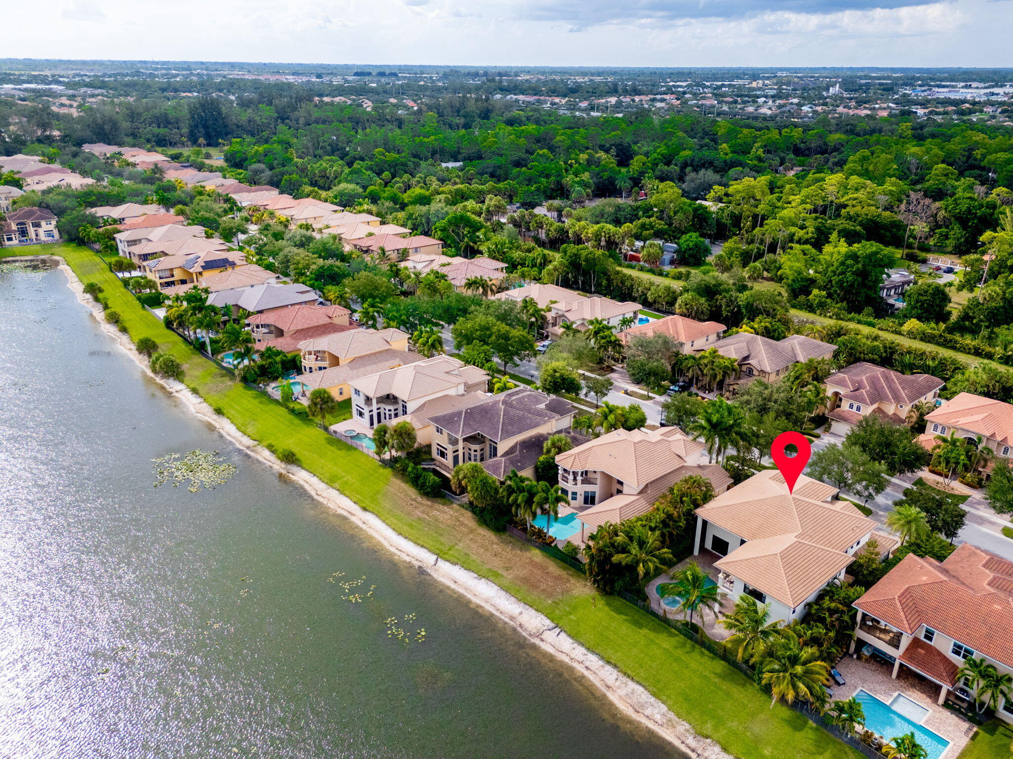 WELLINGTON VIEW - Residential