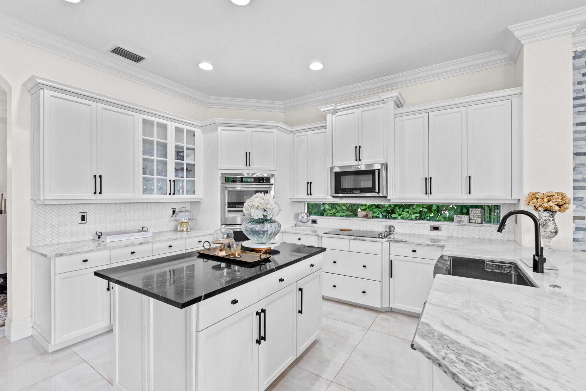 WELLINGTON VIEW - Residential