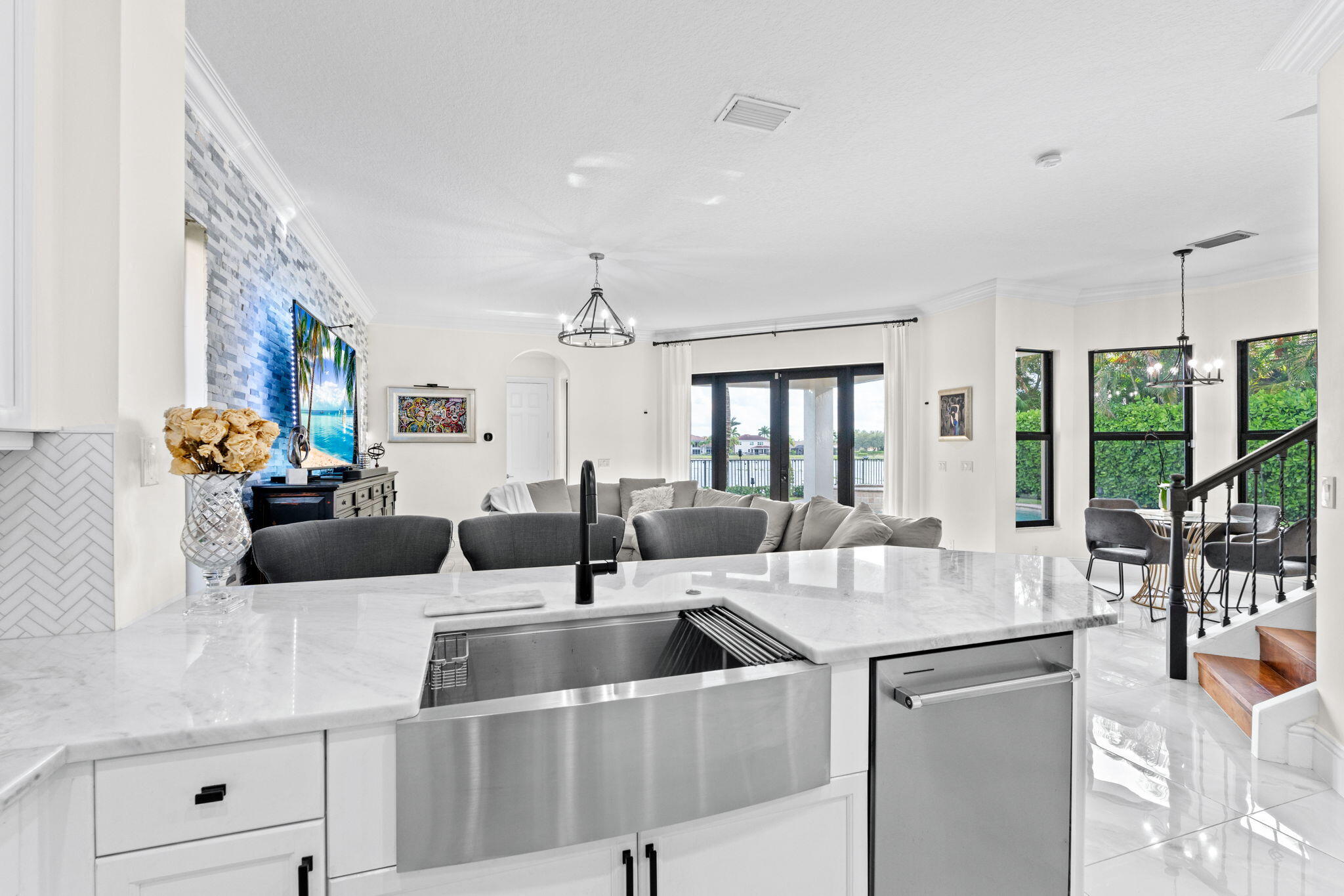 WELLINGTON VIEW - Residential