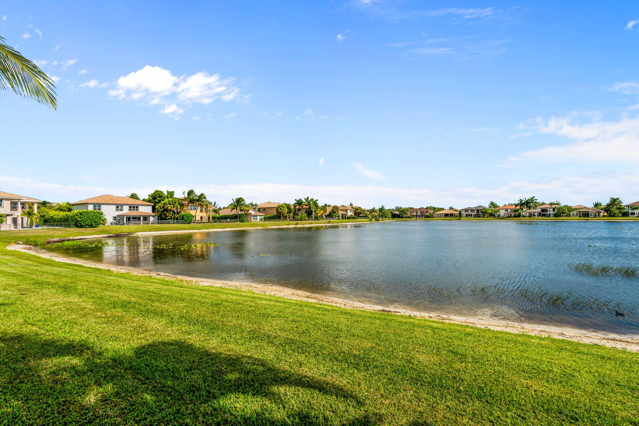 WELLINGTON VIEW - Residential
