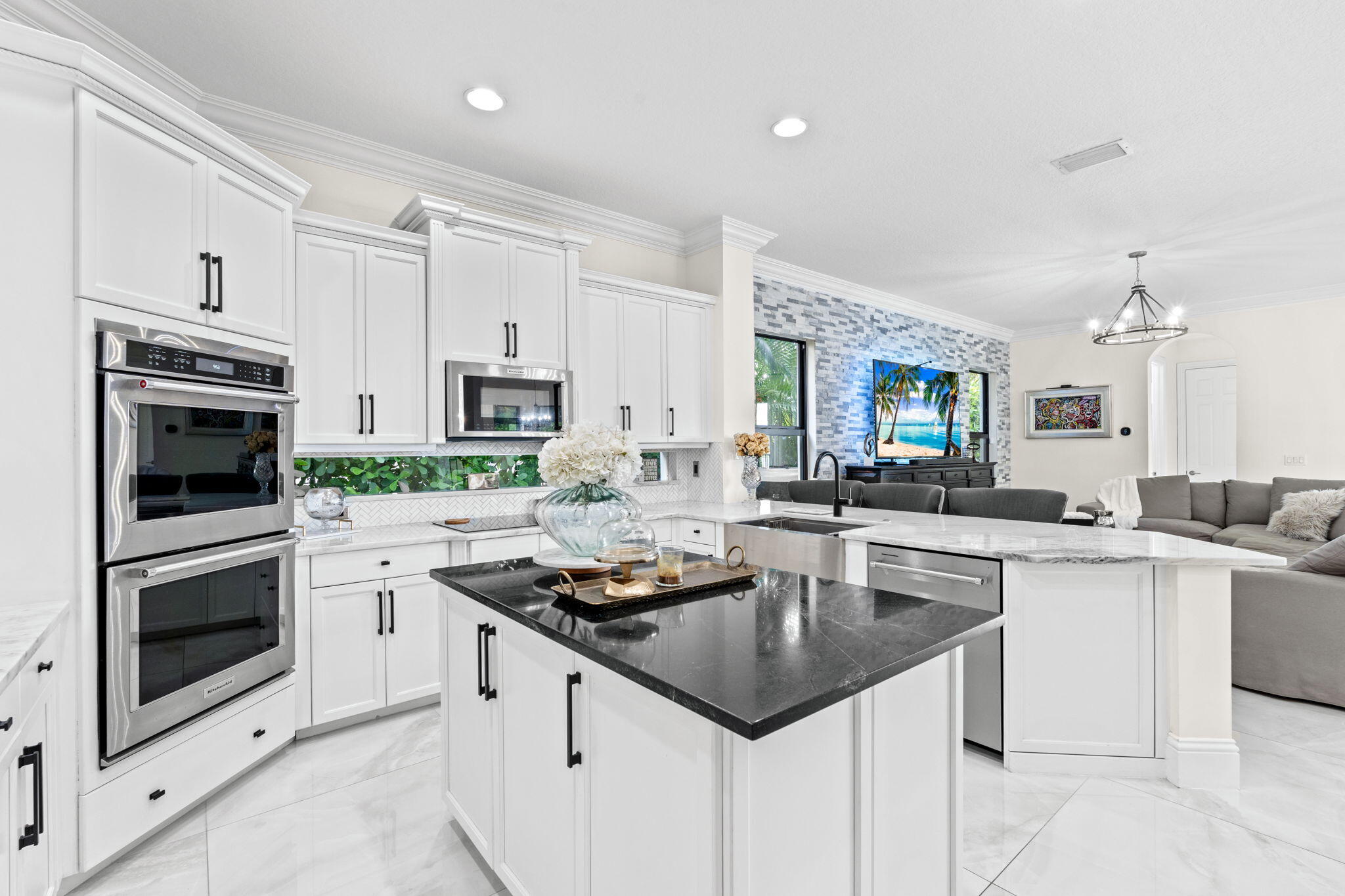 WELLINGTON VIEW - Residential