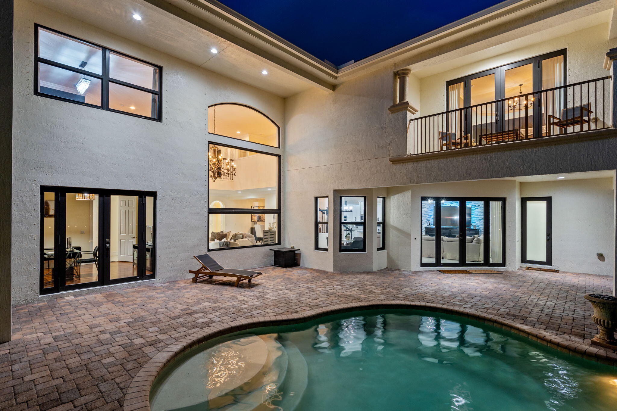 WELLINGTON VIEW - Residential