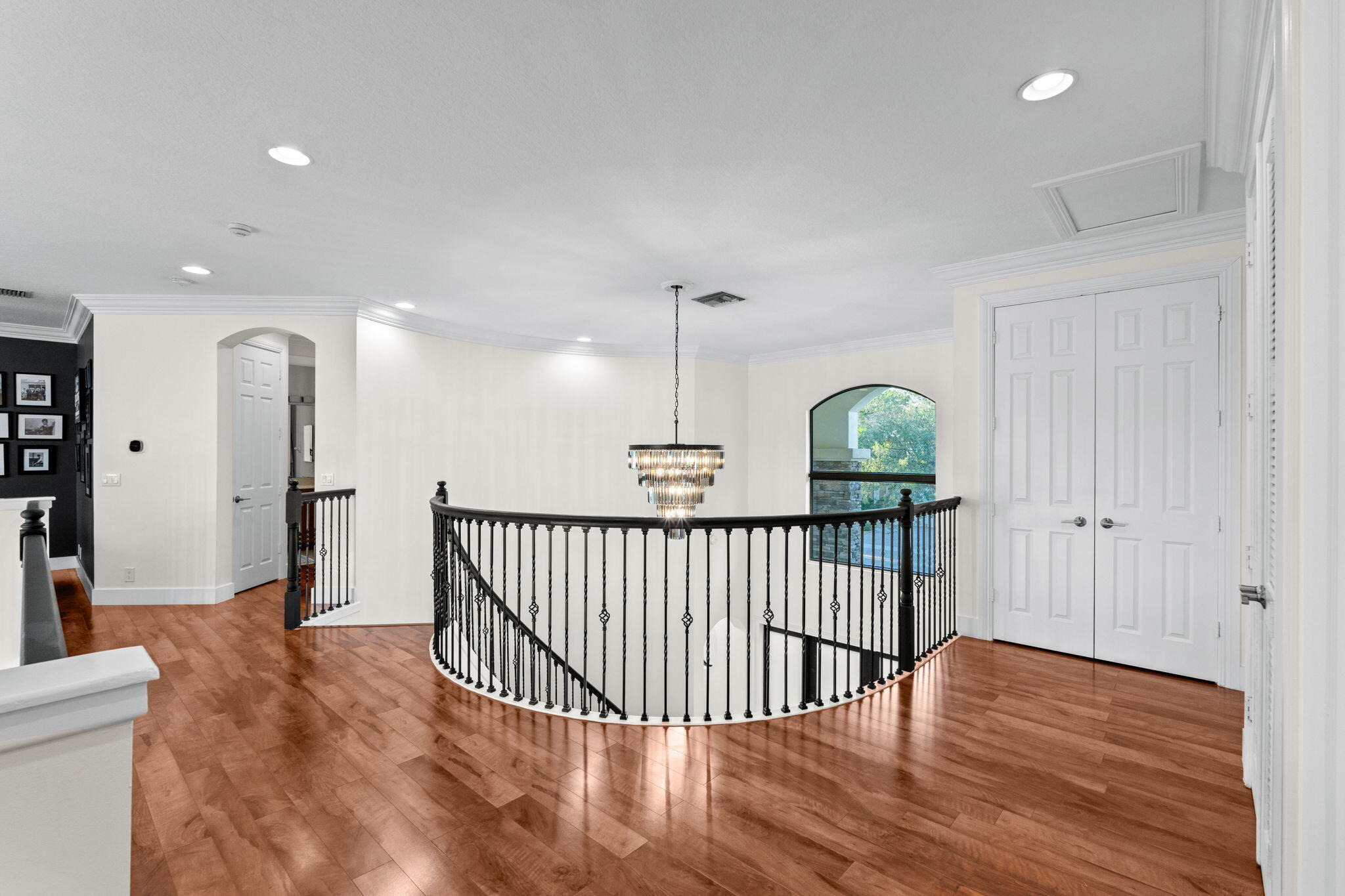 WELLINGTON VIEW - Residential