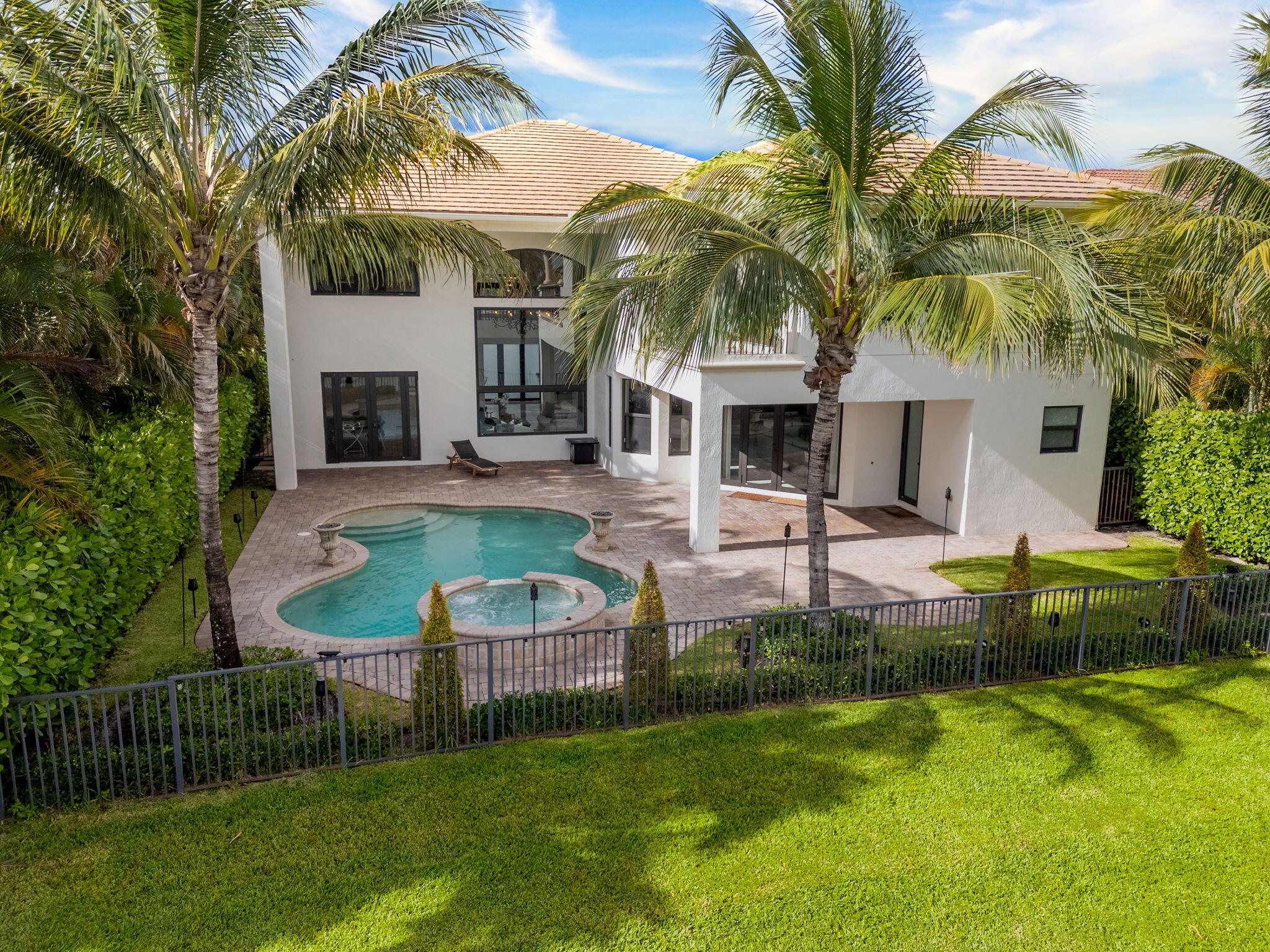 WELLINGTON VIEW - Residential