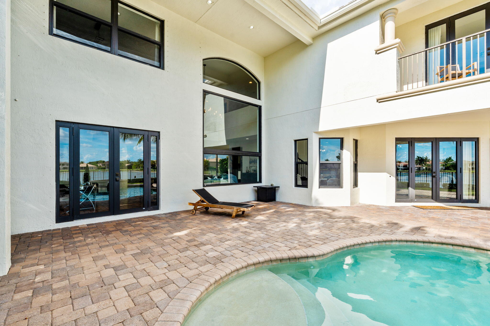 WELLINGTON VIEW - Residential