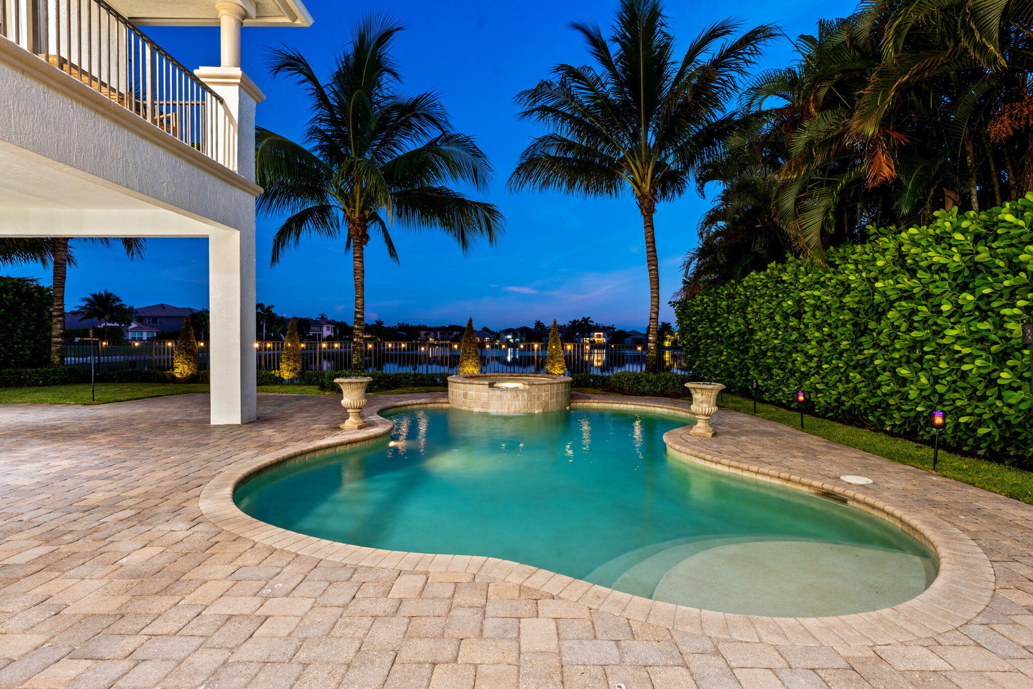 WELLINGTON VIEW - Residential