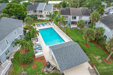 Townhouse in Hutchinson Island FL 2540 Harbour Cove Drive Dr 57.jpg