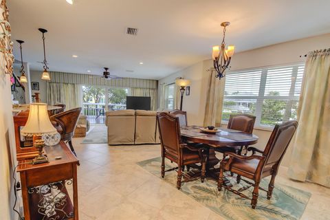 Townhouse in Hutchinson Island FL 2540 Harbour Cove Drive Dr 8.jpg