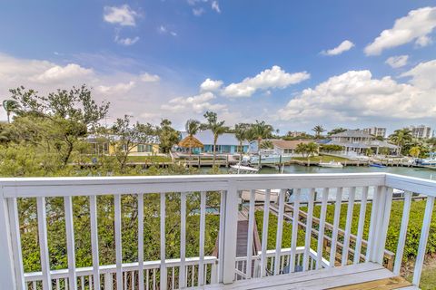 Townhouse in Hutchinson Island FL 2540 Harbour Cove Drive Dr 26.jpg