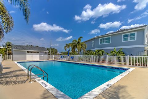 Townhouse in Hutchinson Island FL 2540 Harbour Cove Drive Dr 51.jpg
