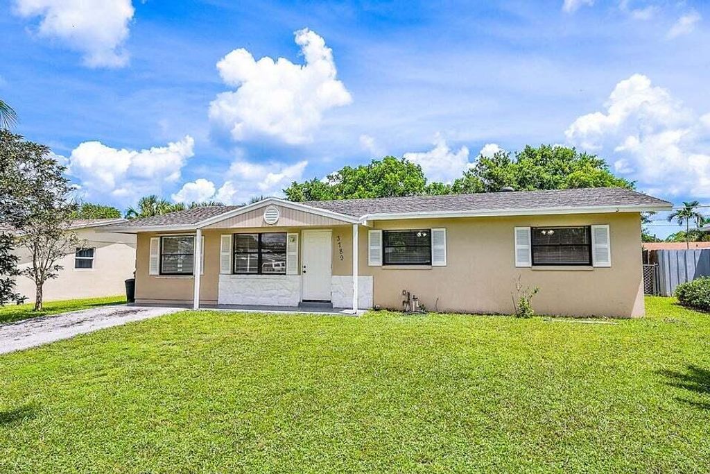 Photo of 3789 Gull Road, Palm Beach Gardens, FL 33410 (MLS # R10921871)