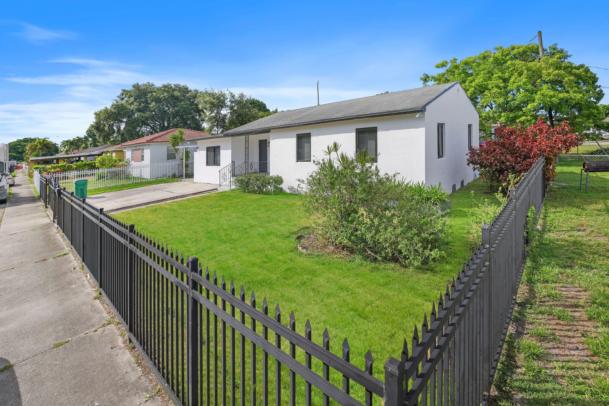 9001 NW 32ND CT Road