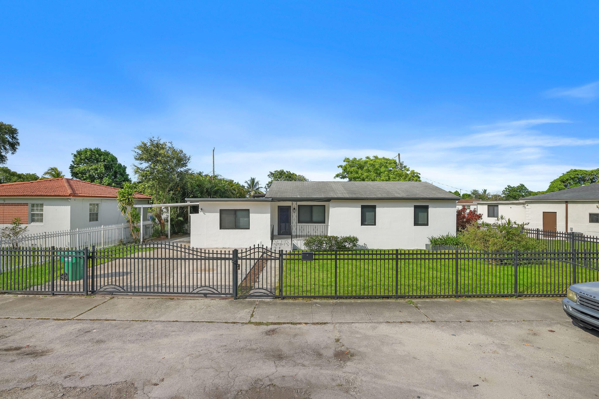 9001 NW 32ND CT Road
