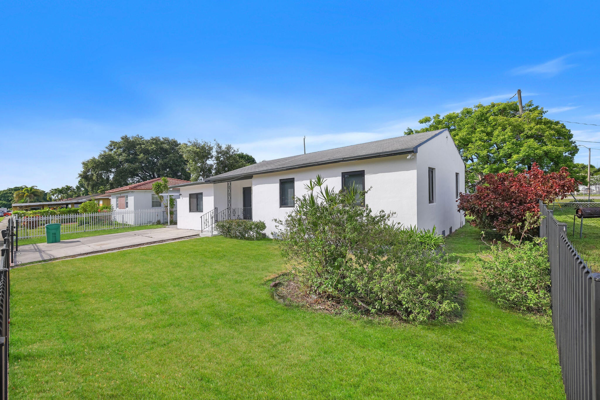 9001 NW 32ND CT Road