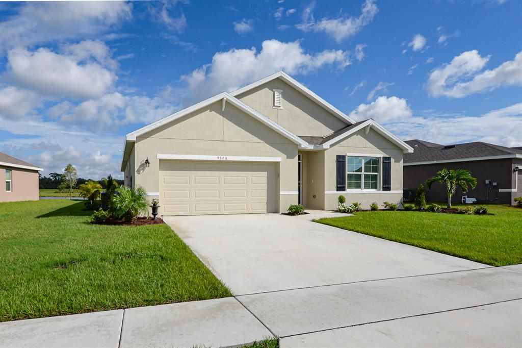 Photo of 9308 Potomac Drive, Fort Pierce, FL 34945 (MLS # R10839946)