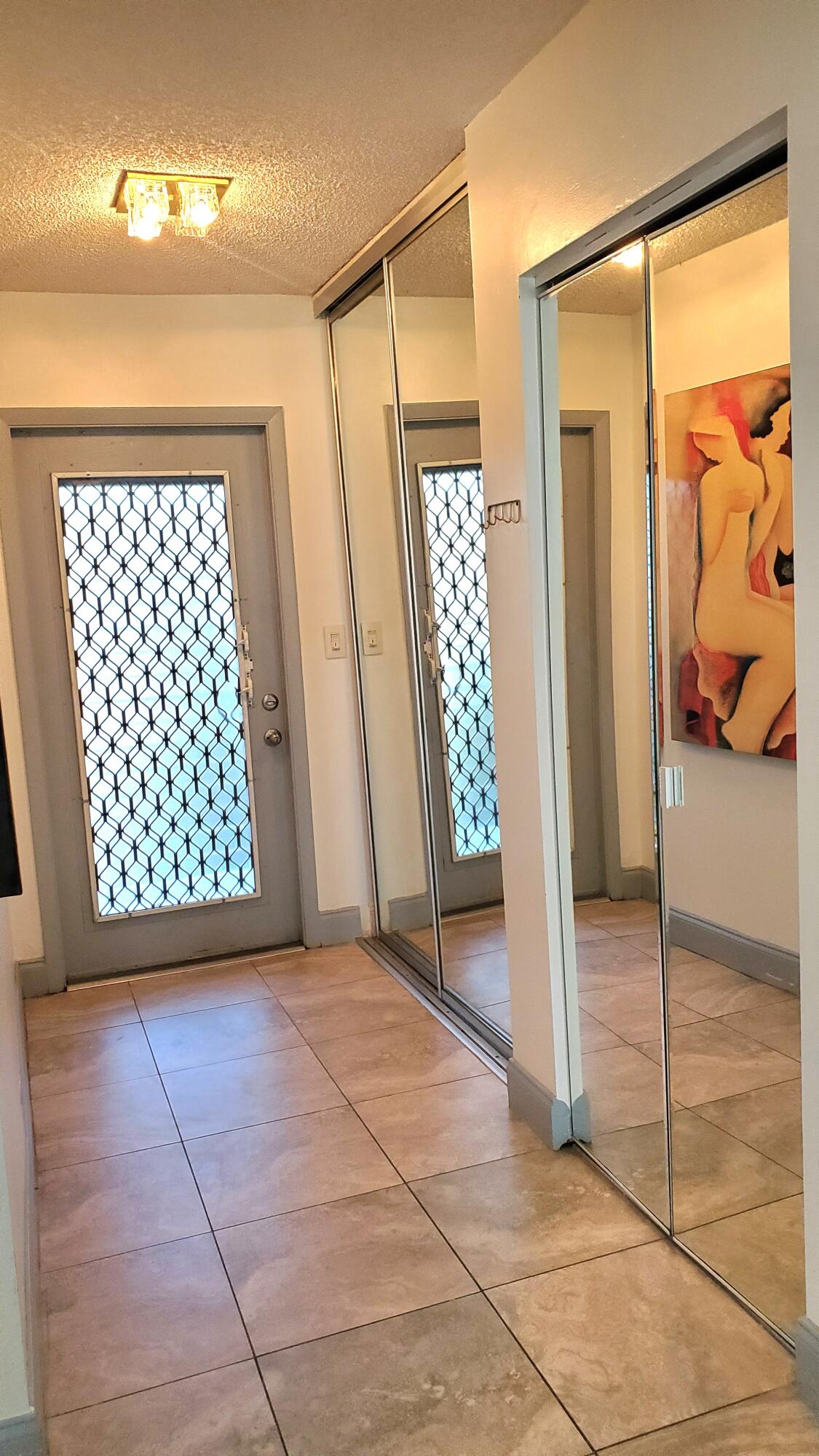 10 OF PALM SPRINGS 2 CONDO - Residential