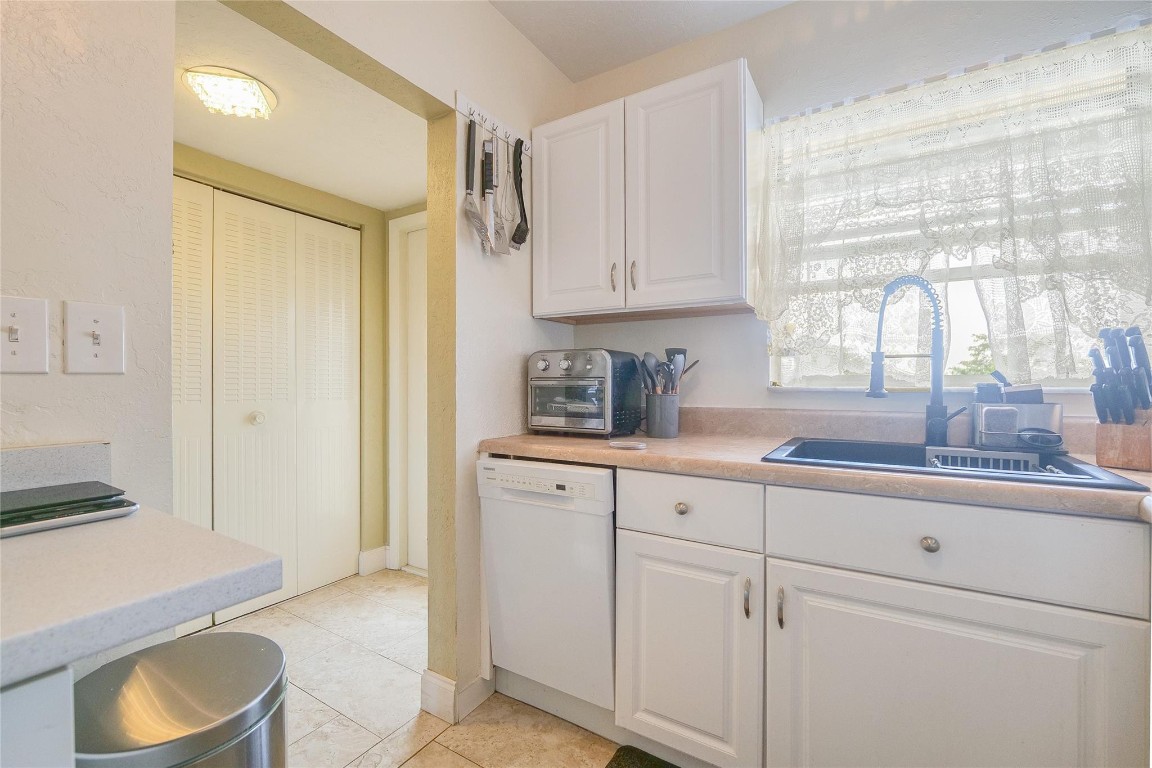 Sunrise Lakes - Residential