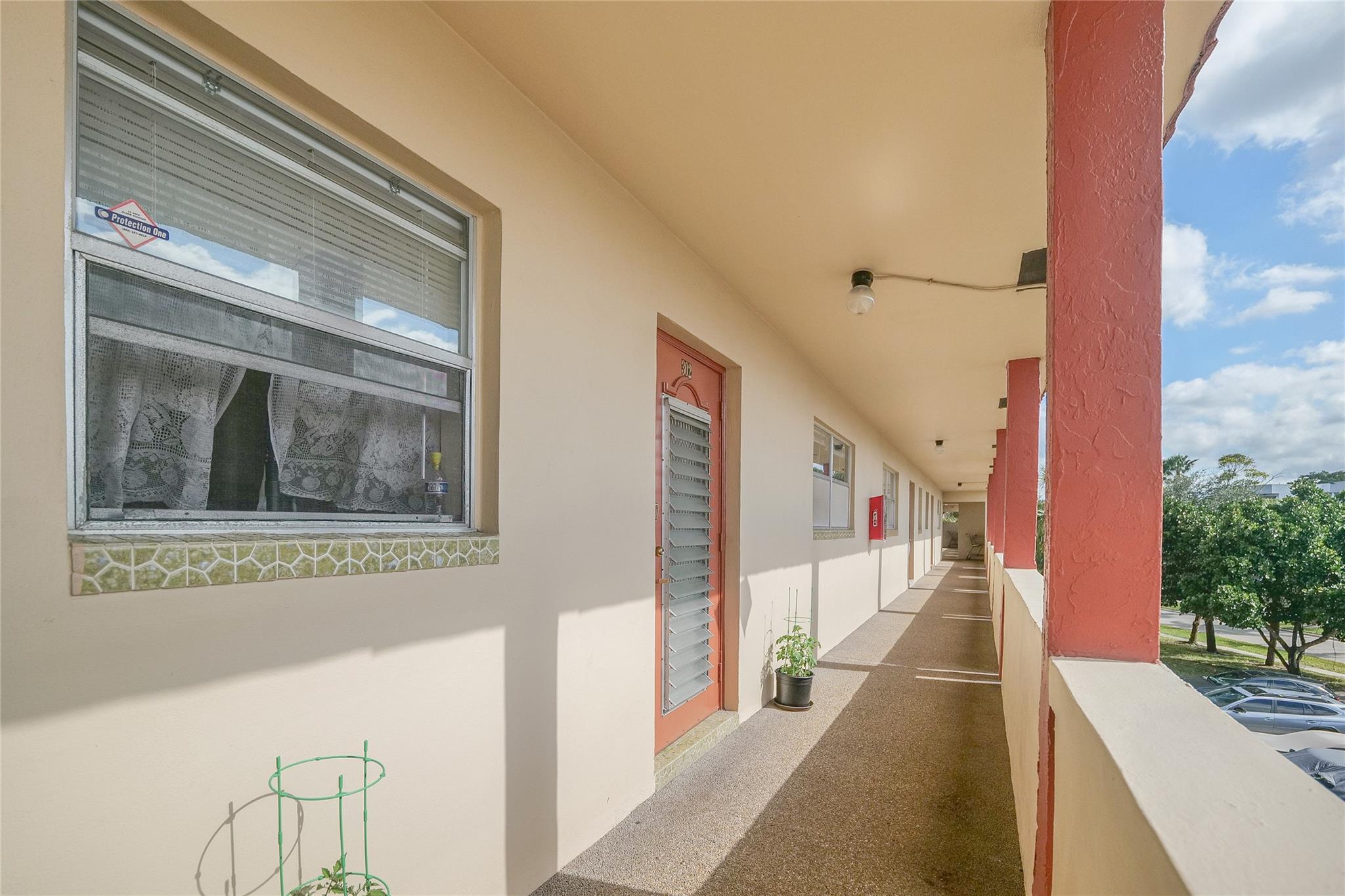 Sunrise Lakes - Residential