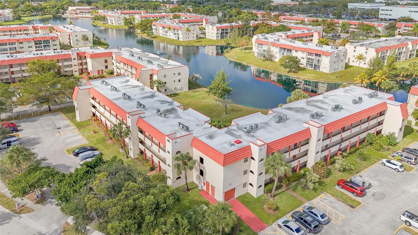 Sunrise Lakes - Residential