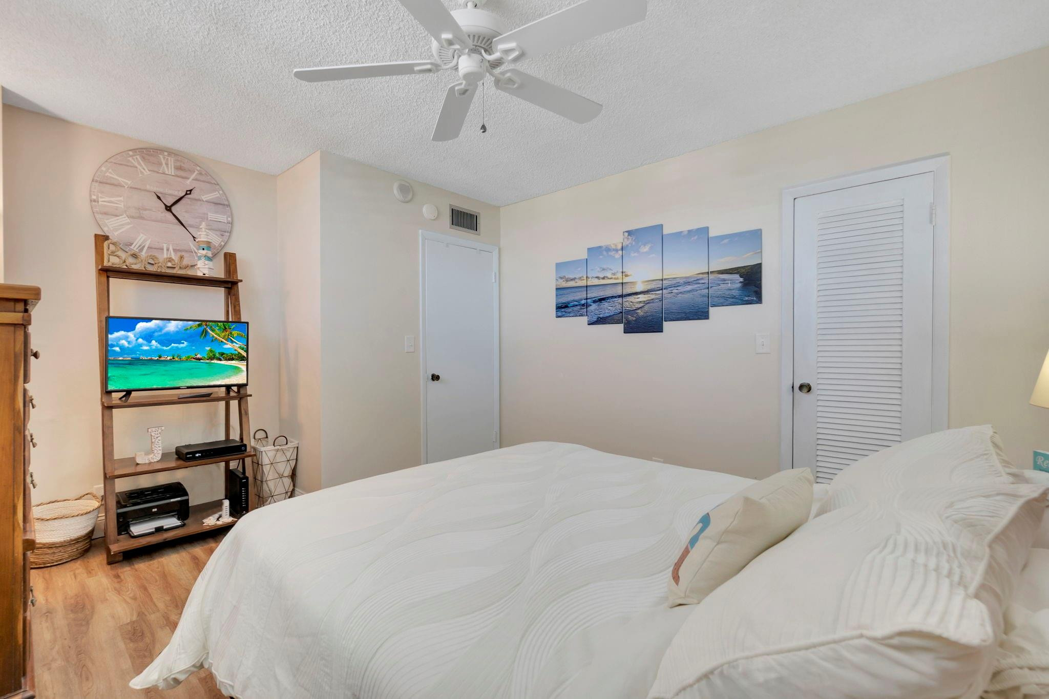 Admiralty Towers - Residential