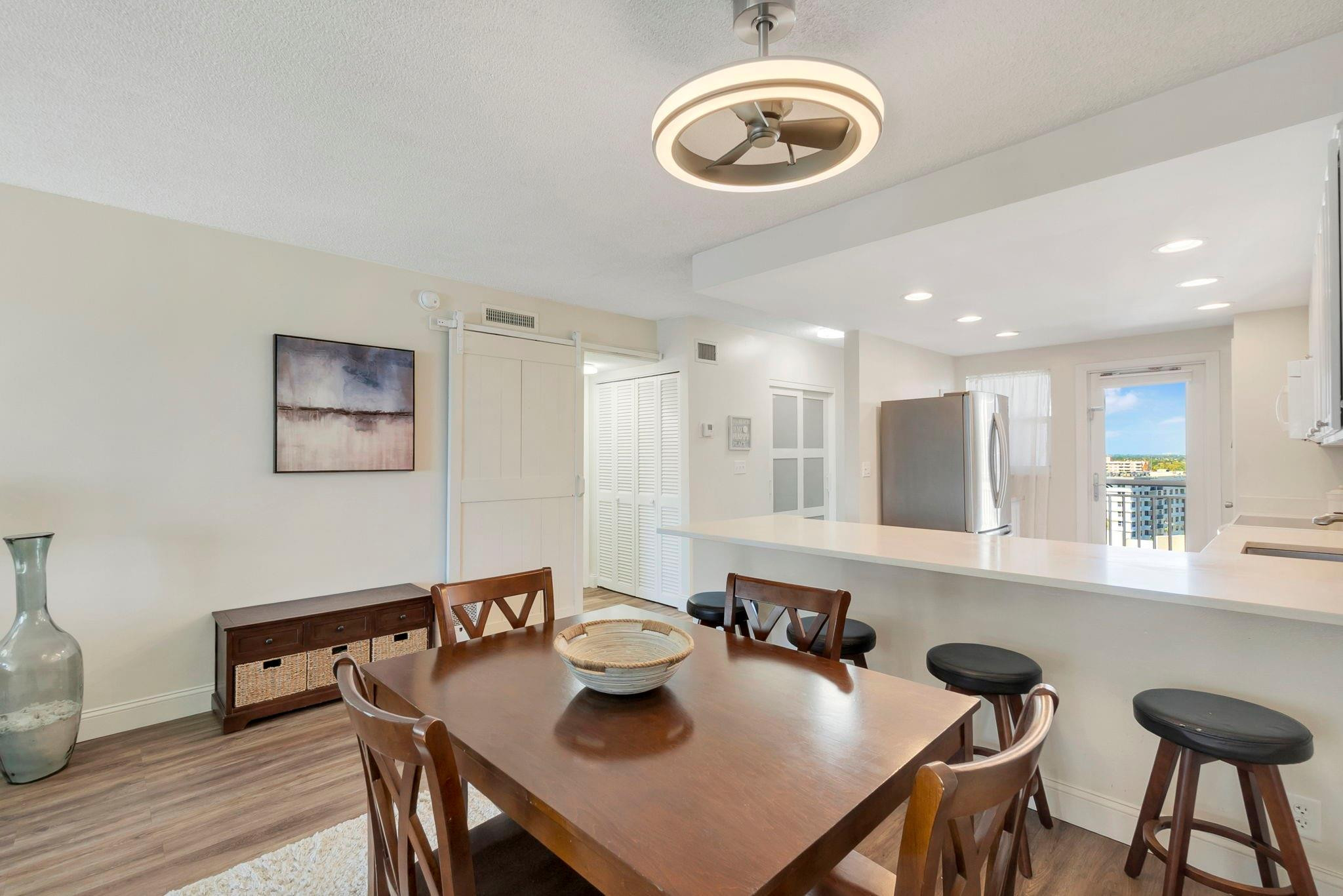 Admiralty Towers - Residential