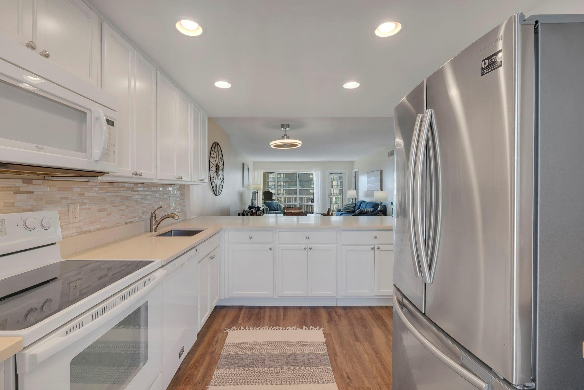 Admiralty Towers - Residential