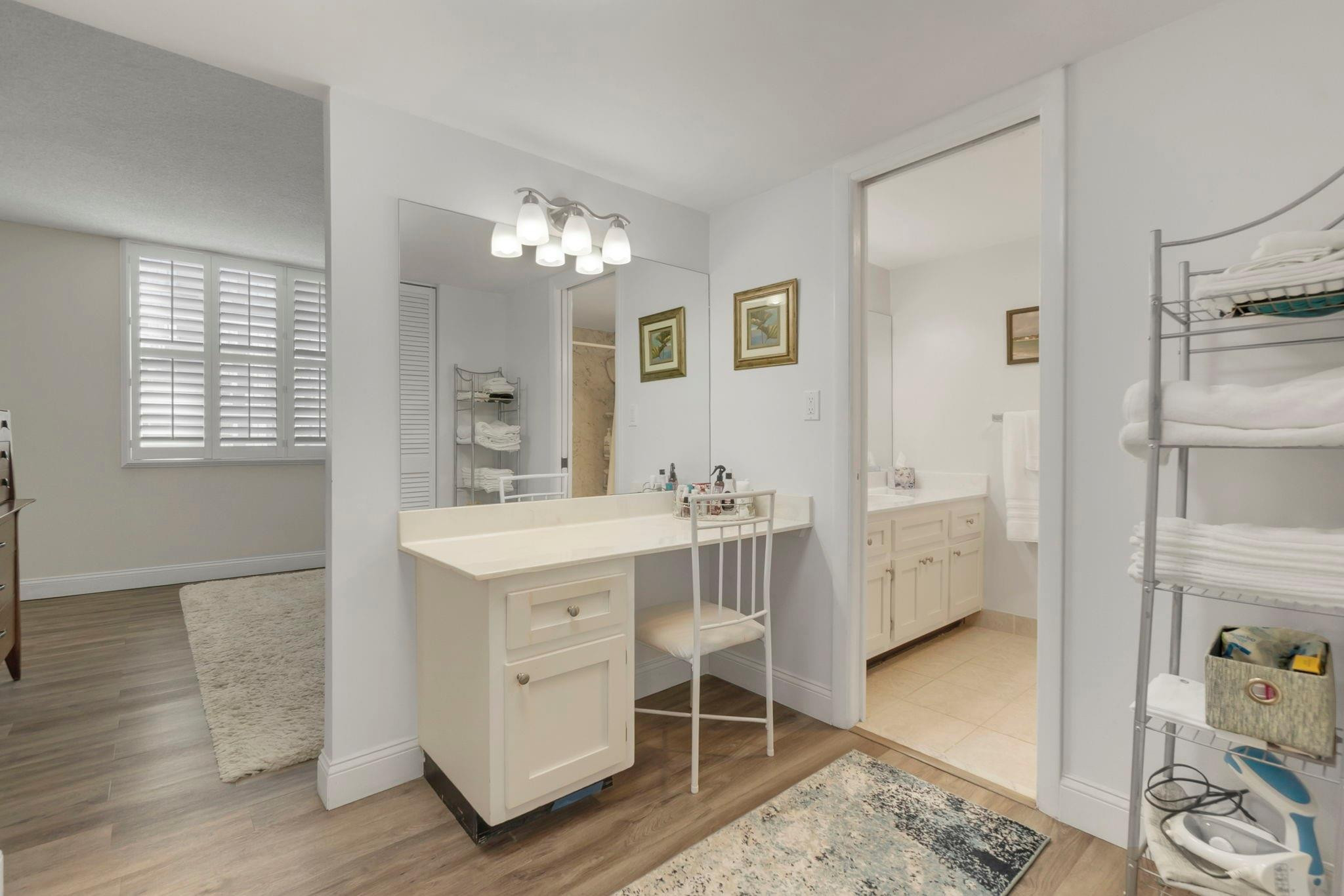 Admiralty Towers - Residential