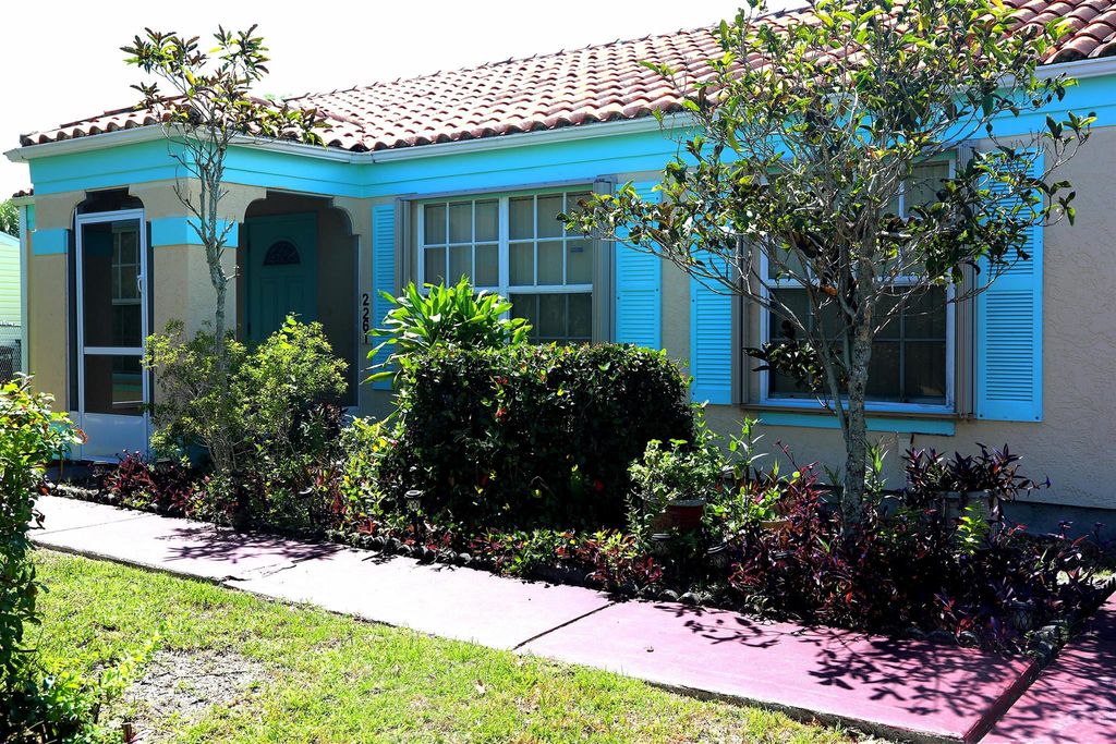 Photo of 2261 SE Mandrake Circle, Port Saint Lucie, FL 34952 (MLS # R11023722)