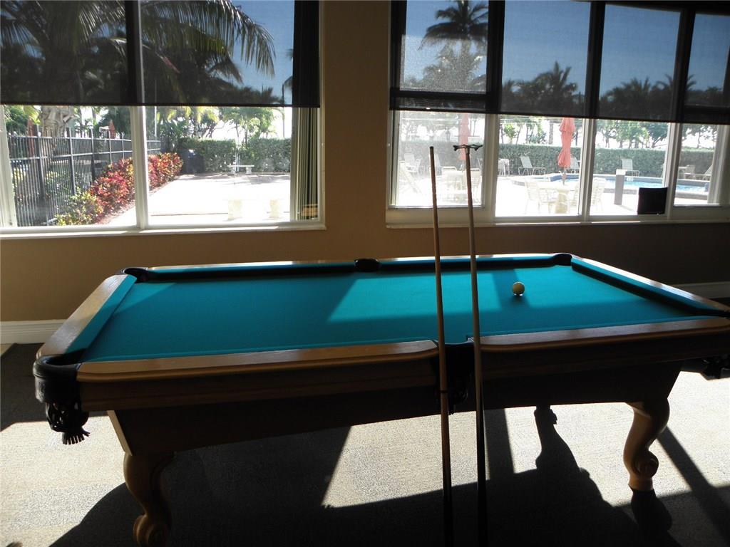 JAMAICA HOUSE - Residential