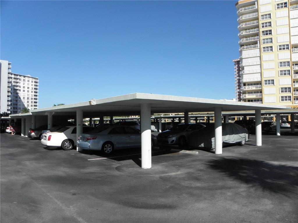 JAMAICA HOUSE - Residential