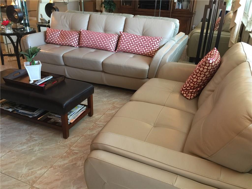 JAMAICA HOUSE - Residential