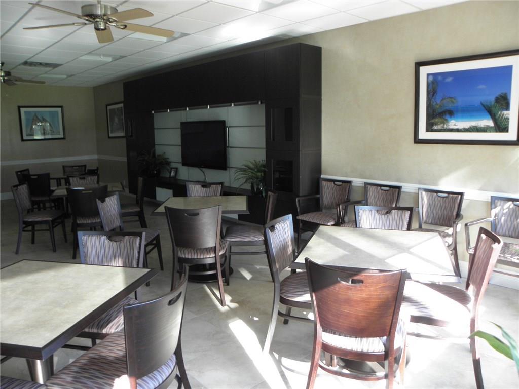 JAMAICA HOUSE - Residential