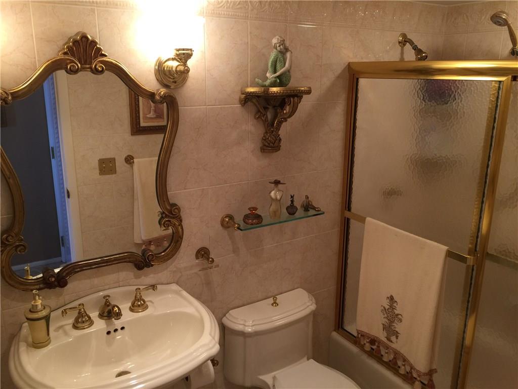 JAMAICA HOUSE - Residential