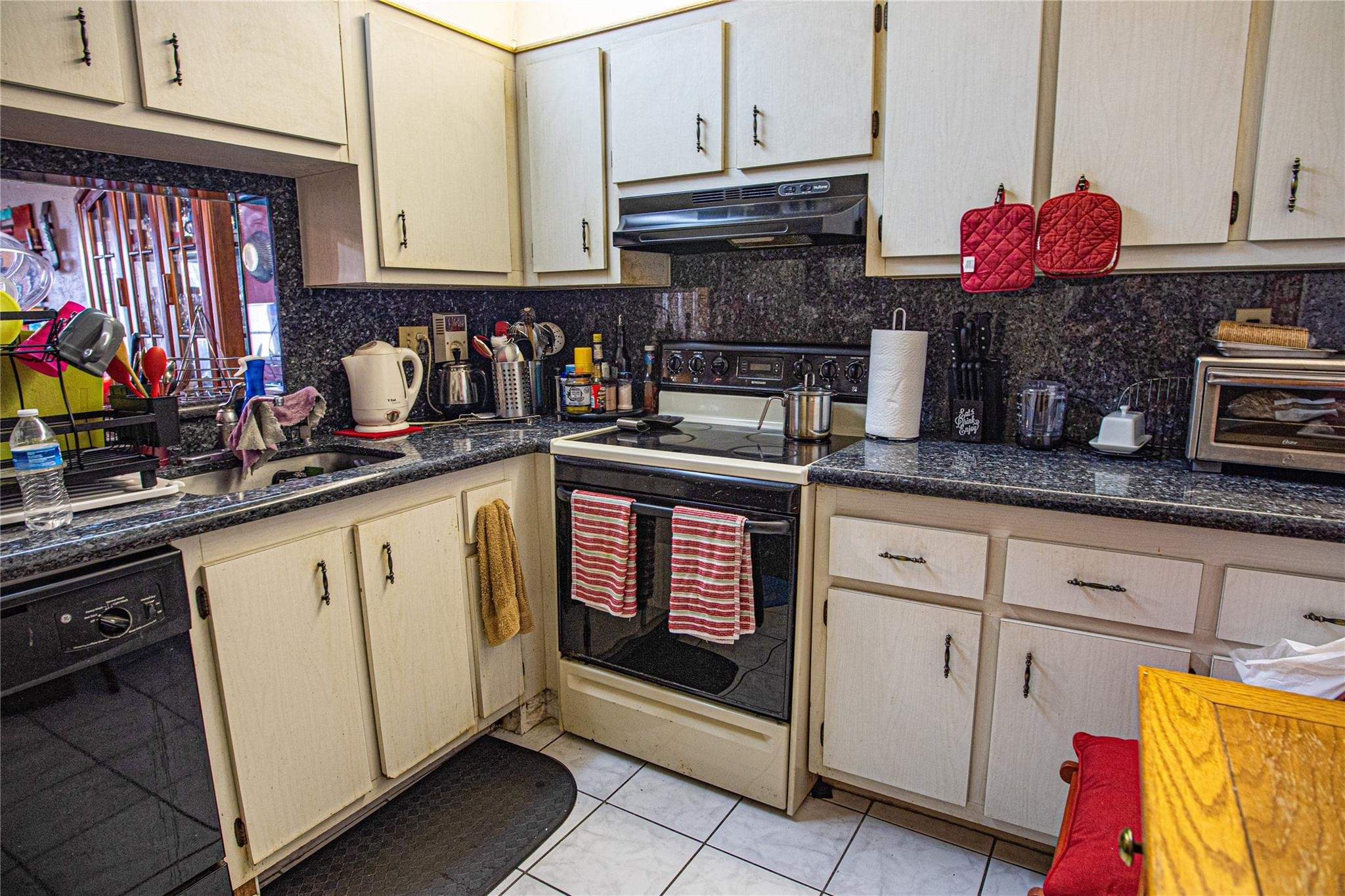 SOMERSET AT LAUDERDALE LA - Residential