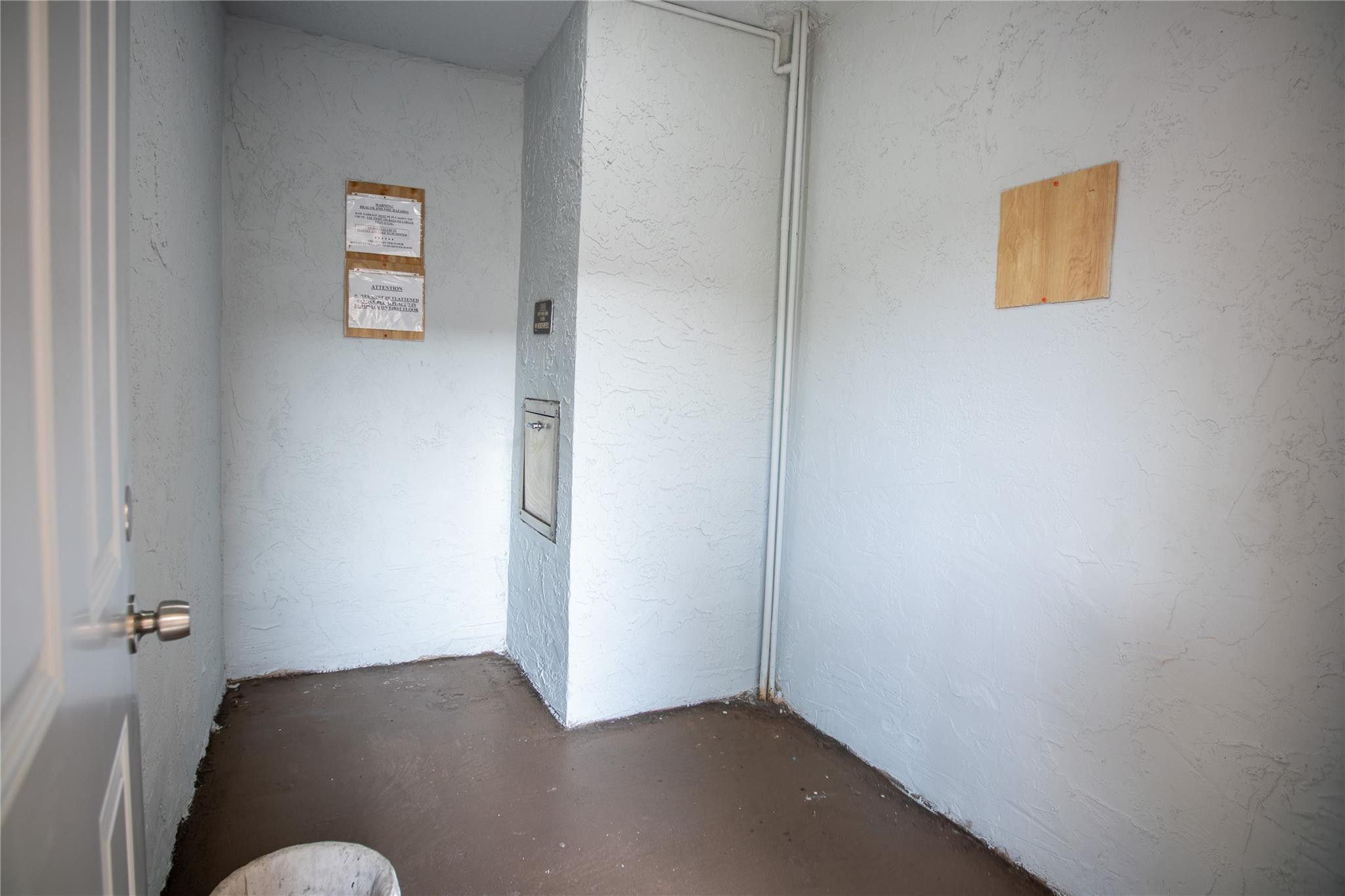 SOMERSET AT LAUDERDALE LA - Residential