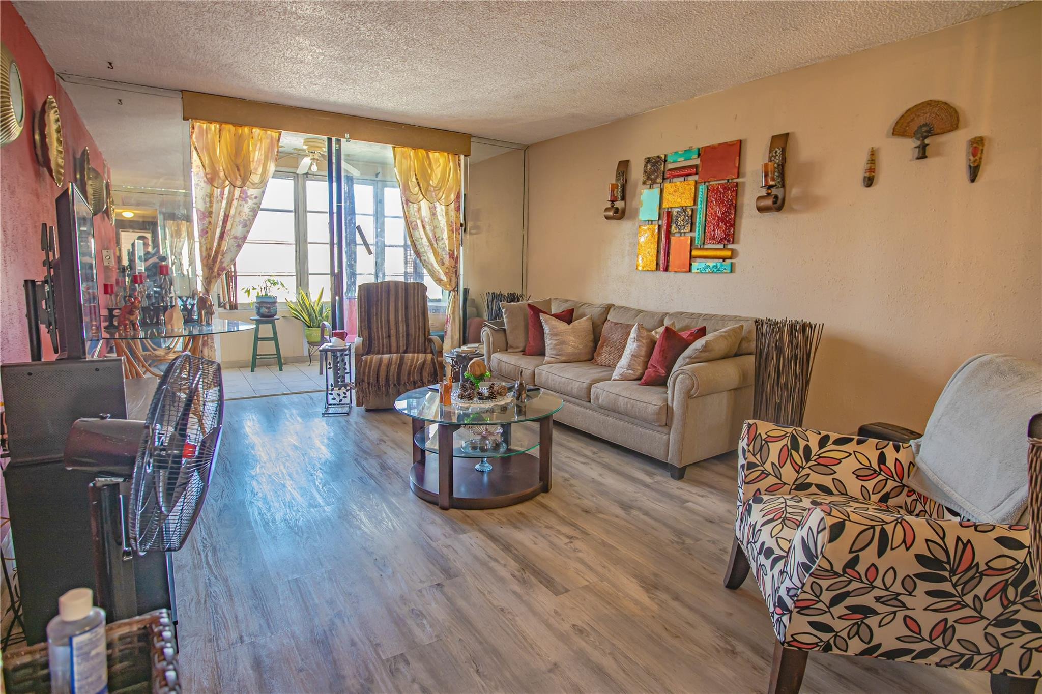 SOMERSET AT LAUDERDALE LA - Residential