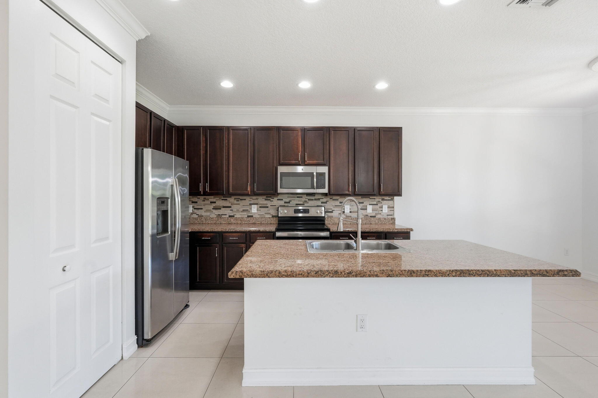 Tuscany South ATLANTIC COMMONS PL 2 - Residential