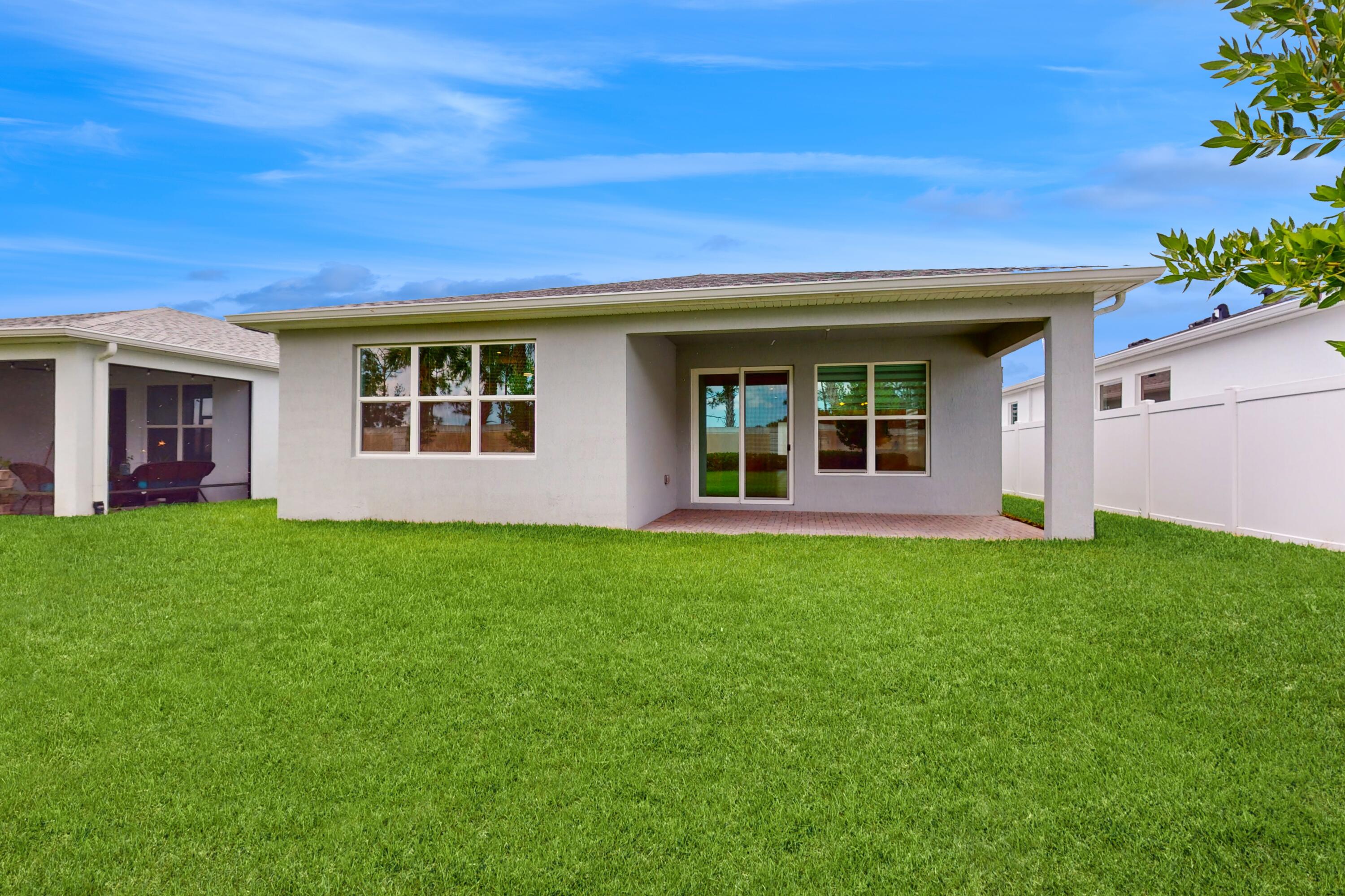 EMERY II - Residential Lease