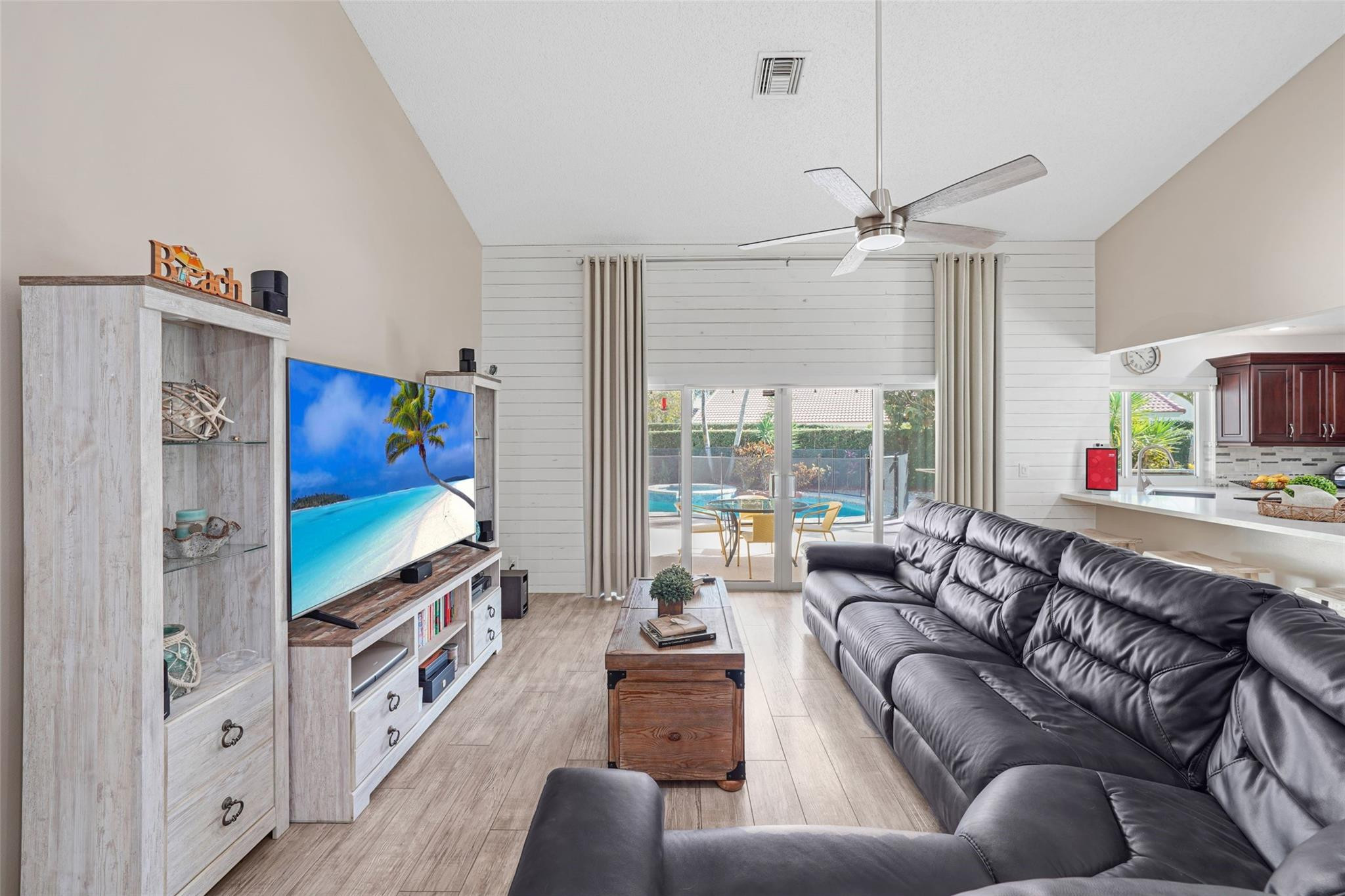 Jacaranda Prcl 108 141-2 - Residential