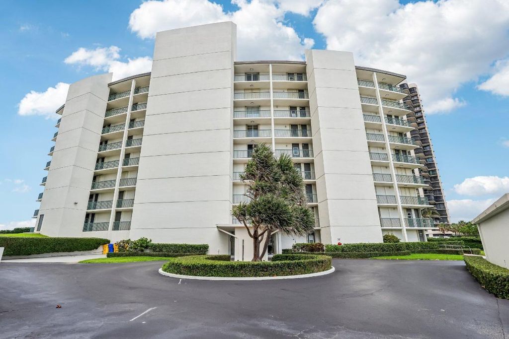 Photo of 5400 N Ocean Drive E #Pha, Singer Island, FL 33404 (MLS # R11095732)