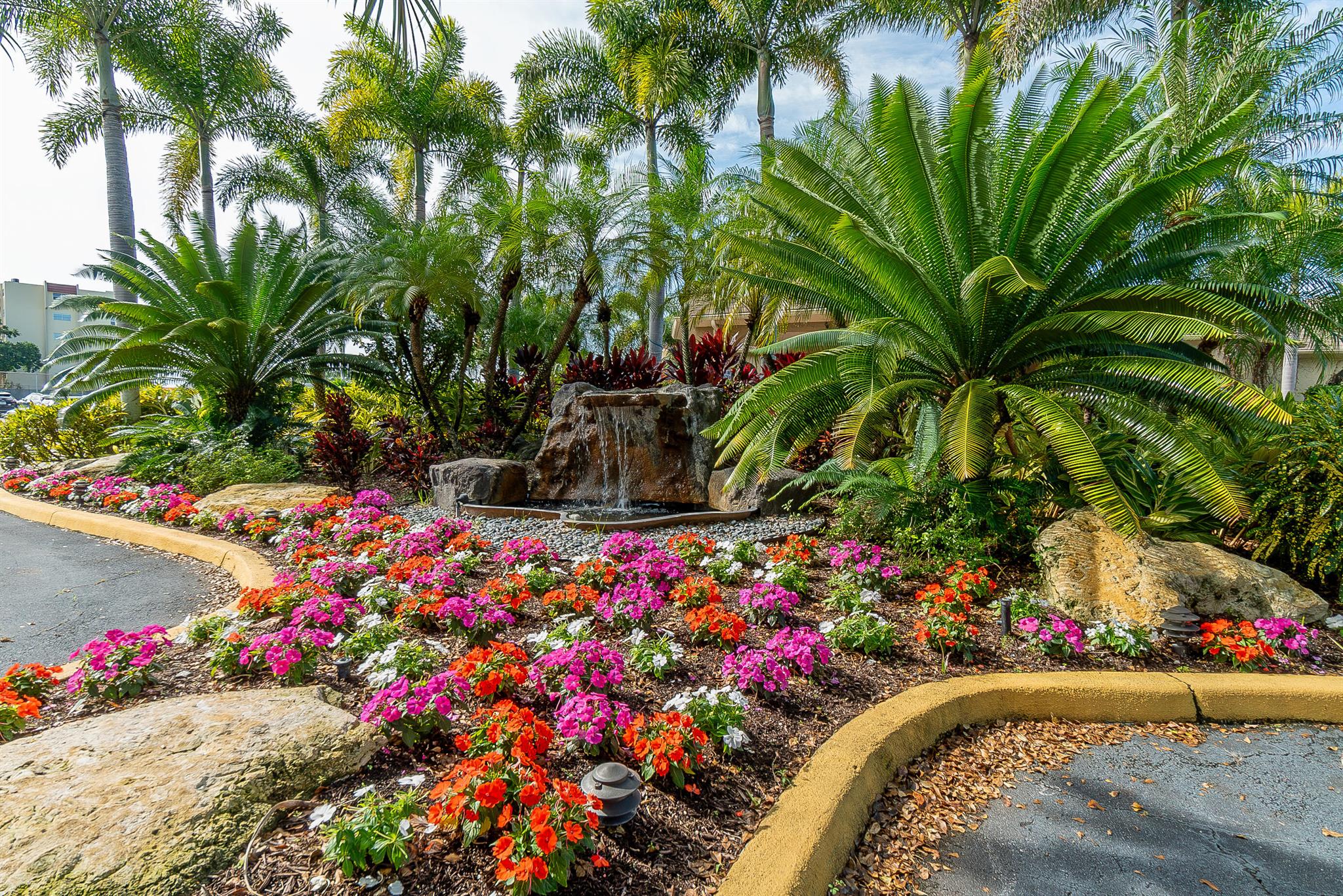 POINCIANA PLACE CONDO 1,2,8 AND 9 - Residential