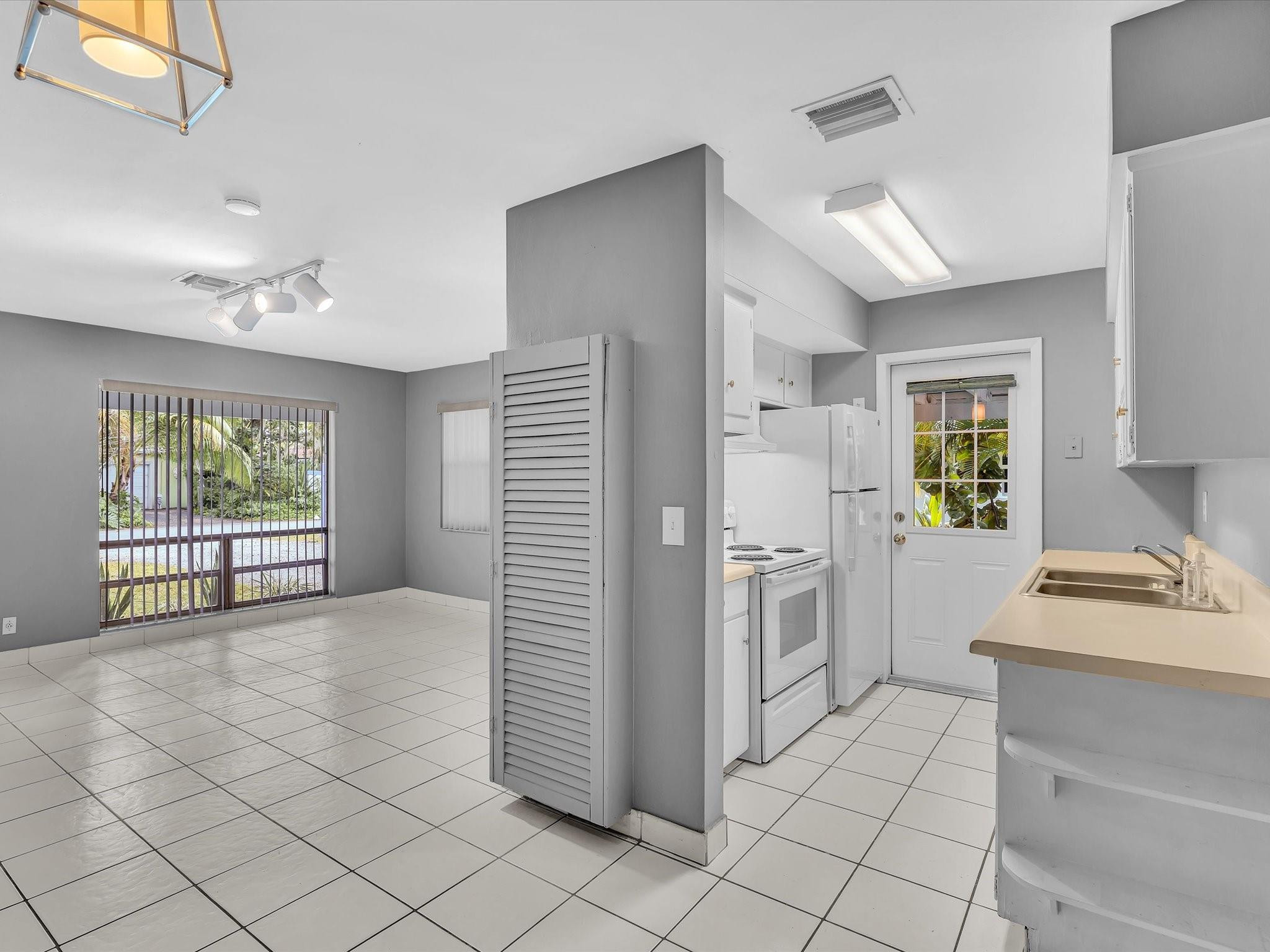 ALMAR ESTATES RESUB - Residential Income