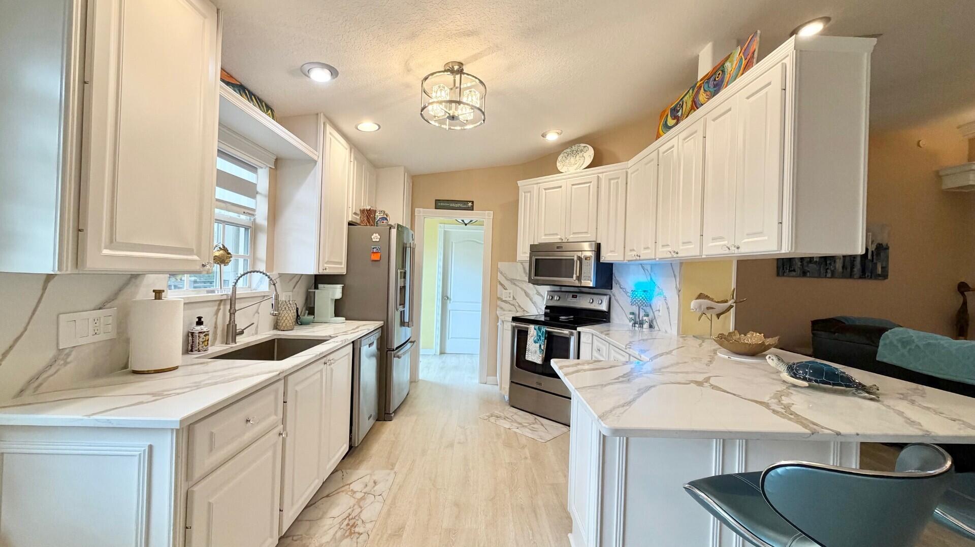 RIVERWALK - Residential